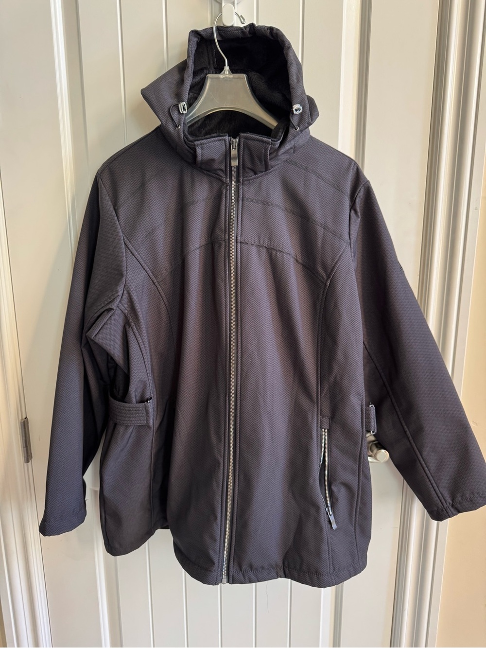 ZeroXposur Women’s Dark Charcoal Hooded Raincoat